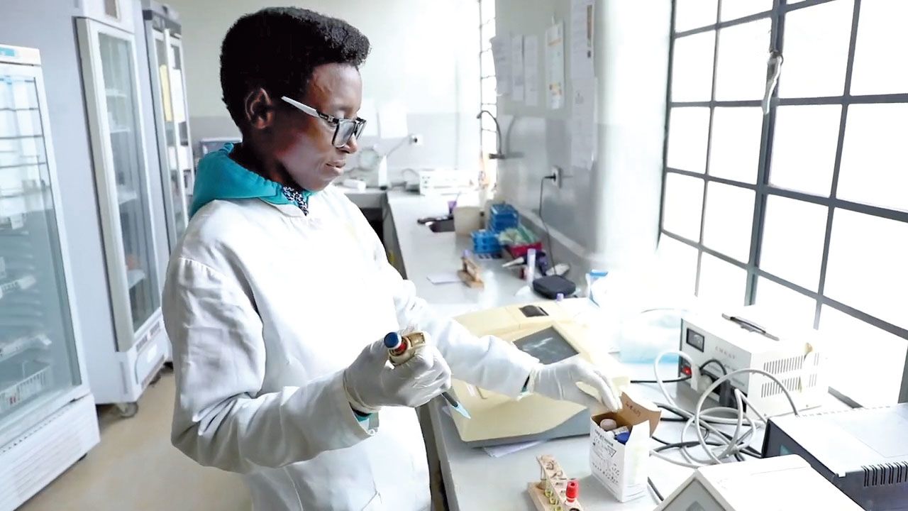 Man working in a hospital laboratory